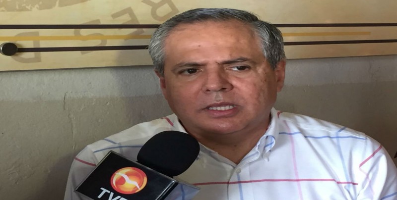 Vargas Landeros busca candidatura al Senado