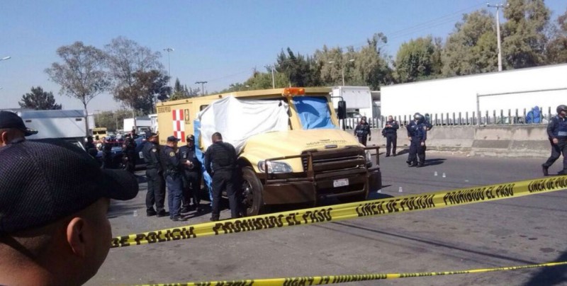 Intento de asalto a camioneta de valores deja tres muertos