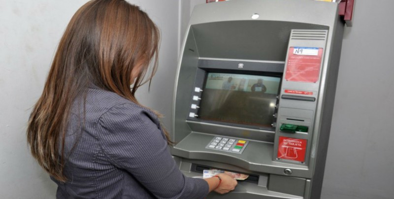 Llaman a cuidarse de los fraudes en cuentas bancarias