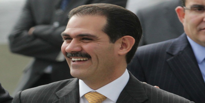 Juez otorga auto de libertad a Guillermo Padrés por lavado de dinero