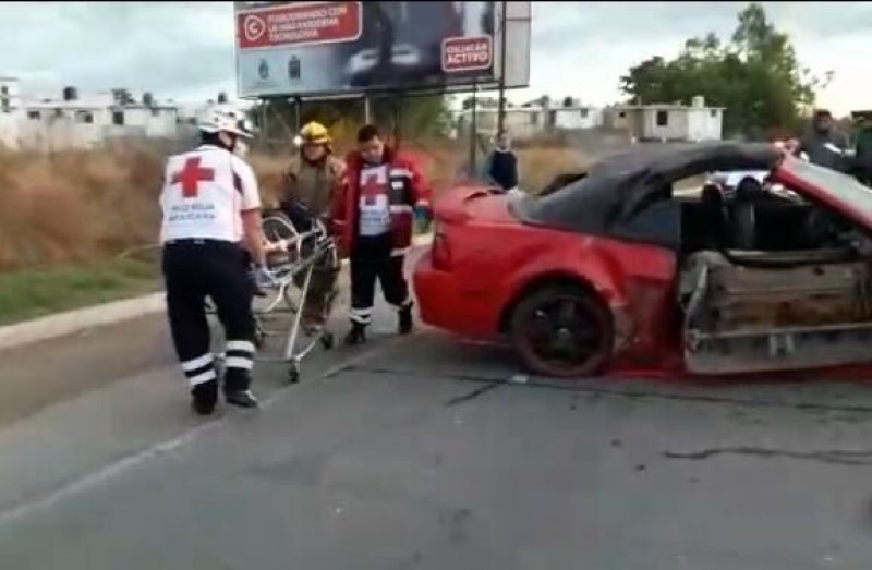 Choque en El Tres Ríos deja dos heridos