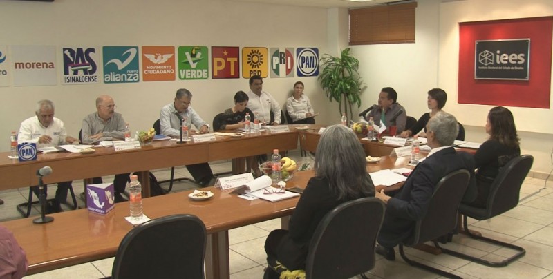 Turna el IEES a la ASE queja por omisión de entrega de recursos