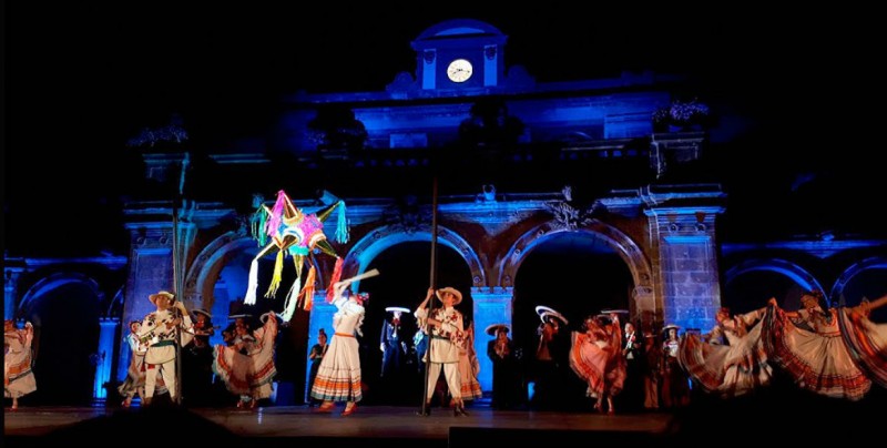 Ballet Folklórico celebra las fiestas navideñas