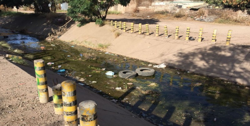 Arroyo del piojo se encuentra sucio