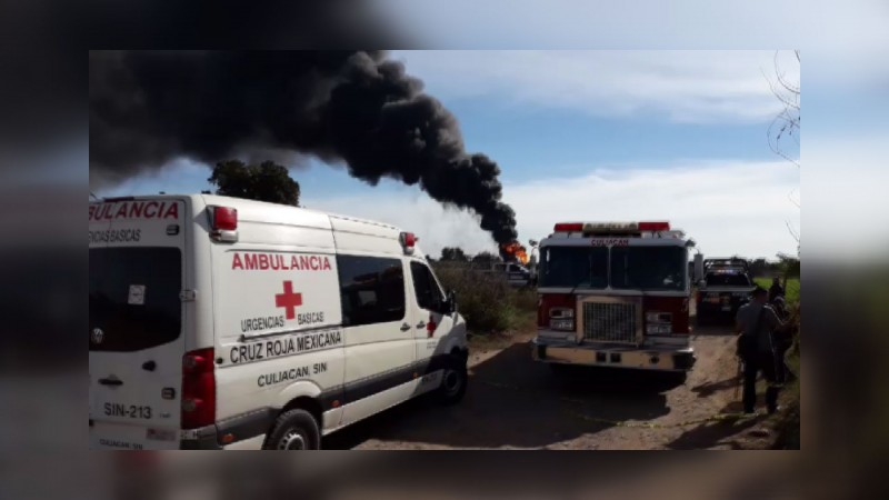 Presumen dos heridos por explosión de ducto de gasolina en la Higuerita