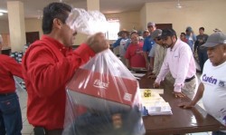 Entrega STASAM uniformes a sindicalizados del municipio.