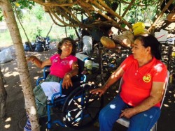 Doña María sale del basurón de Costa Rica y recibe apoyos para mejorar su  vida