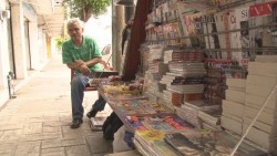 Tres decadas en la venta de periódicos y revistas