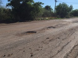 La lluvia empeora las condiciones de la carretera Culiacán-Villa Juárez