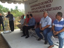 Llevan drenaje a la colonia Amapas