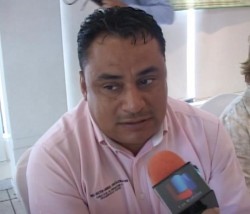 Ofrecen plática informativa a beneficiarios de vivienda social.
