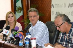 Serán 13 millones 814 mil pesos el costo total de velaria: Felton