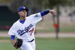 "JC" Urías regresa de abridor con Dodgers