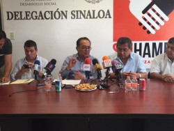 Firman convenio en apoyo a 13 proyectos productivos