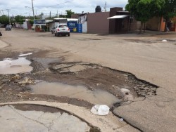 Baches por doquier en Culiacán