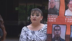 Viudas de policías caídos realizan manifestación