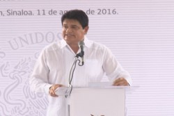 Gestiona el estado recursos.