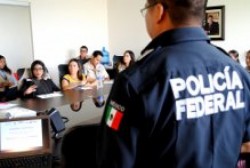 Capacitan a Promotores Preventivos sobre delitos electrónicos