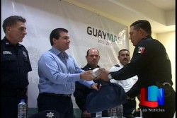 Equipan a policías de Guaymas
