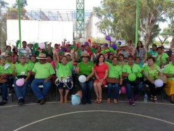 Inicia festejos abuelitos
