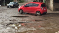 Calles de la Colonia Esperanza completamente dañadas