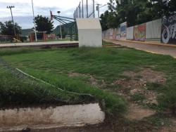 Piden el apoyo para colocar cerca en parque de la Colonia 5 de febrero