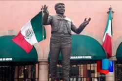 Tendrá Juan Gabriel monumento en San Carlos, Guaymas