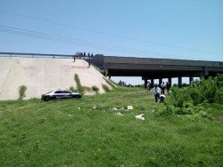 Encuentra a persona asesinada en el Batallón