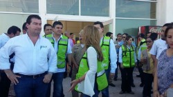 Gobernadora de Sonora verifica daños en Guaymas y Empalme