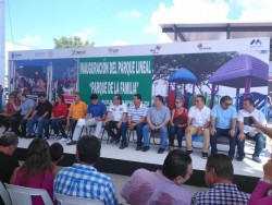 Inauguran parque de la familia.