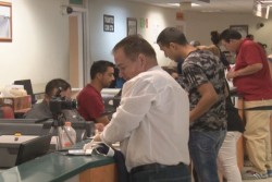 Basificará el Gobierno del Estado a 200 trabajadores de confianza.