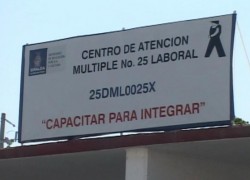 En el Centro de Atención Múltiple #25, se preparan a jóvenes especiales para trabajar.