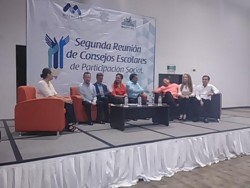 Mazatlán sede segunda reunión de consejos escolares.