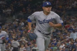 Julio Urias realiza buen trabajo con Dodgers