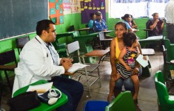 Llevan servicios de salud a zona rural