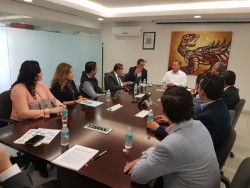 Diputados del PRI en contra de la redistritación