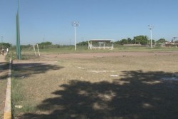 Cancha en mal estado en la Sindicatura de Costa Rica