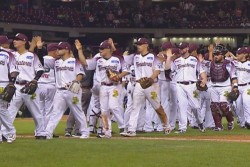 Tomateros derrota 4-0 a Charros en juego inaugural en Culiacán