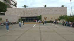 Derechohabientes del IMSS saturan el sistema de UNIFILA