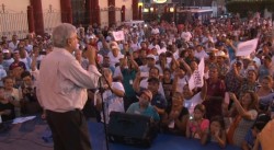 López Obrador culmina gira por Sinaloa en Villa Unión.