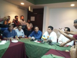 Se reúnen Yaquis con Secretario de Gobierno