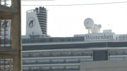 Arriba el crucero Westerdam al puerto