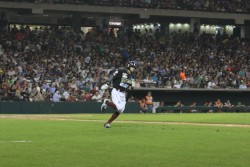 Tomateros derrota 4-3 a Naranjeros