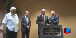 Itson devela placa por 40 años de Autonomía Universitaria