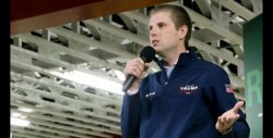 Hijo de Trump  tuiteó la foto mostrando el voto