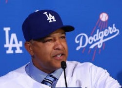Roberts y Francona, managers  del año