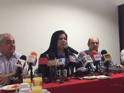 El Ejecutivo debe atender demandas de viudas de policías