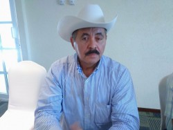 Exigen precio justo para la leche