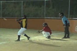 6 equipos en la Periodística de Softbol