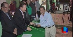 Reconocen a reportero de TVP en Premios de Periodismo